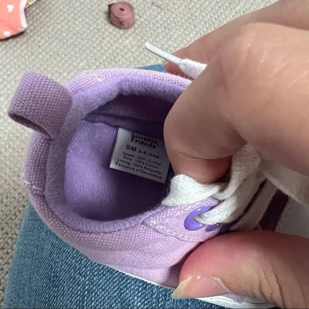🍭4/$20 Loveable Friends Soft Soled Baby Sneakers for baby girl - 0-6 months